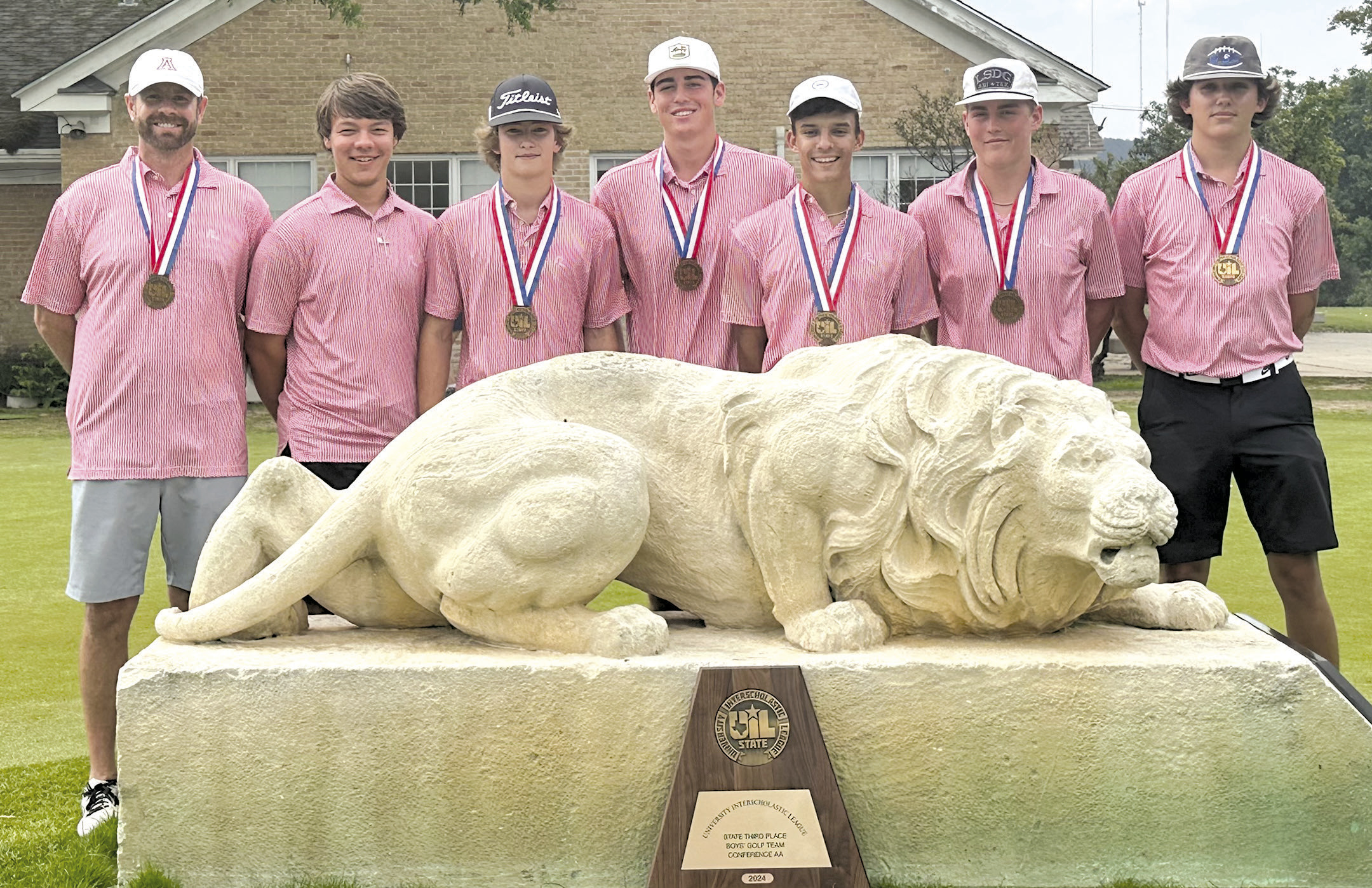 Albany golfers medal for 2nd straight year