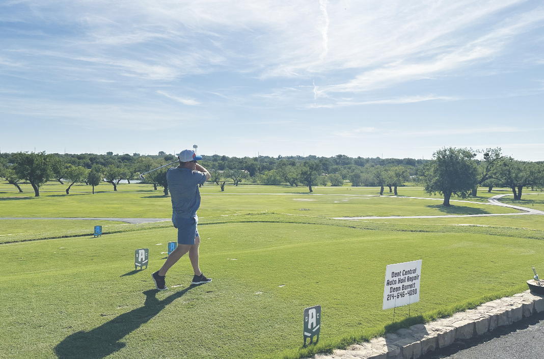 Teams pack Albany Golf Club for weekend fundraiser
