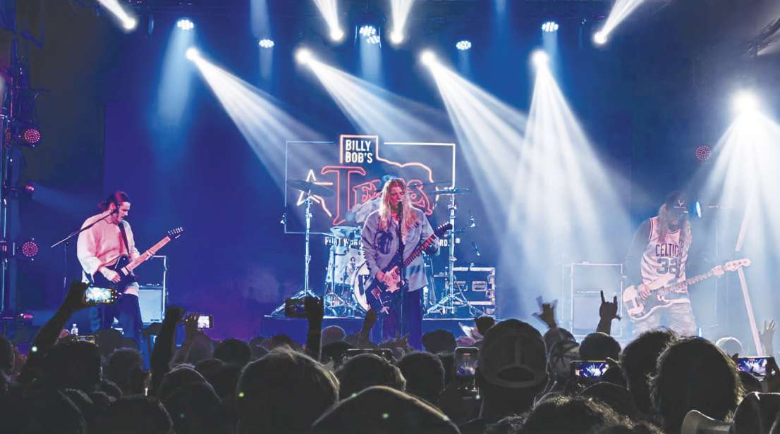Dexter and the Moonrocks Sell out iconic Billy Bob’s