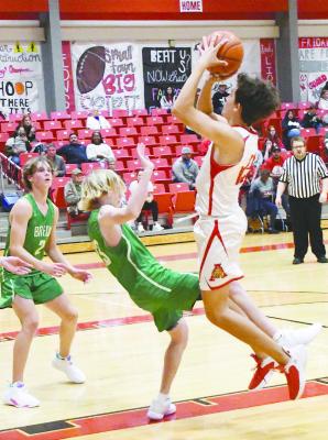 With Albany still in the football playoffs, several varsity players, including Lute Wheeler (above), played with the JV team during last week’s local tournament. The Lions won all four of their games, switching out both players and coaches. Donnie Lucas / Alb any News