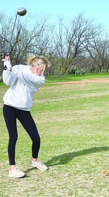 District golf set April 1-2