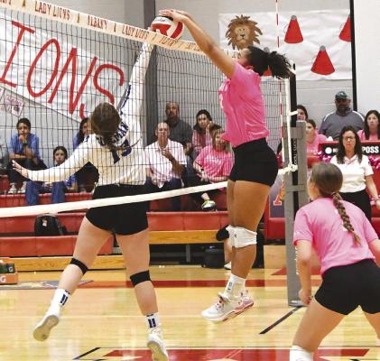 Donnie Lucas / Albany News Albany senior Kiana Roberson gets the block during Albany’s win over Coleman in Tuesday night’s annual Pink Out event. The Lady Lions are 5-1 in district, with their only loss to Hawley.