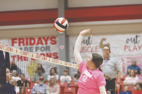Lady Lions improve to 5-1 in district