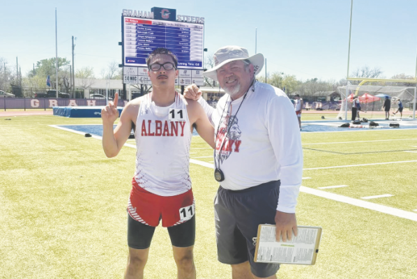 Lions compete at PK Relays, Stewart sets 800 school record