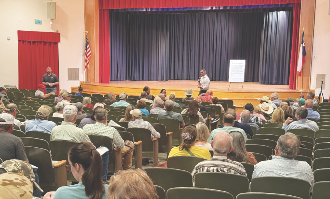 Oncor meeting marked by heated exchanges, difficult questions